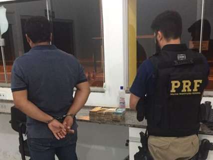Homem com R$ 98 mil é preso por tentar subornar policiais federais na BR-163 