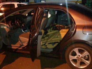 Pol&iacute;cia apreende carro com mais de meia tonelada de maconha na MS-276
