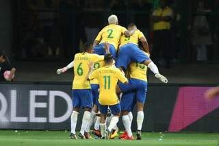 Equipe brasileira comemora um dos três gols marcados hoje (Foto: Lucas Figueiredo/CBF)