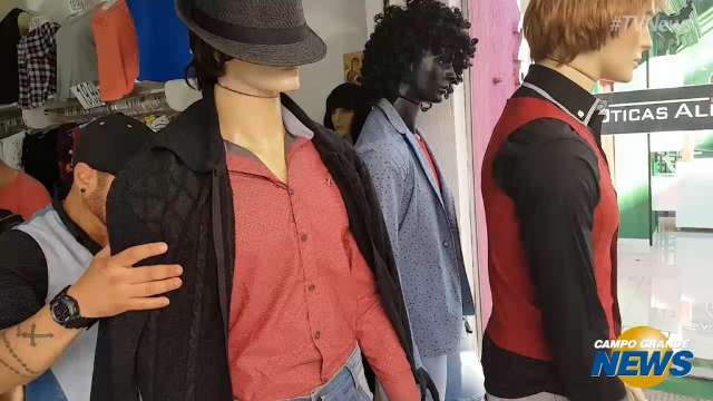 Com a constante mudan&ccedil;a do tempo, com&eacute;rcio sofre para trocar as vitrines