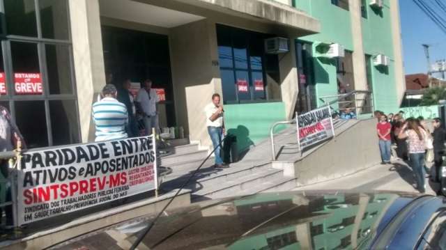 Servidores da Funasa em MS aderem a greve do funcionalismo federal
