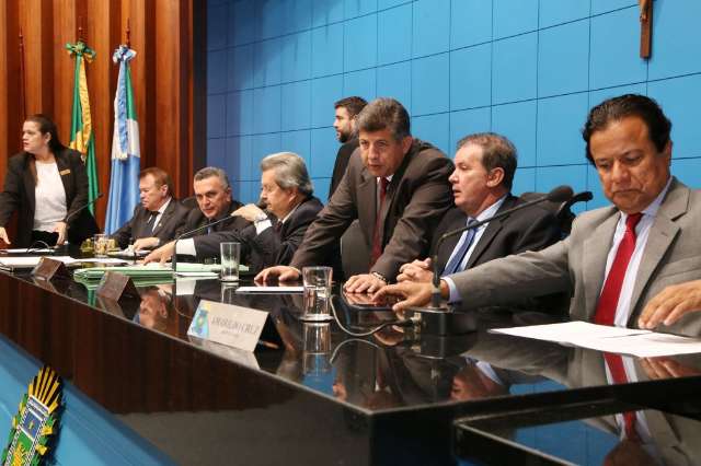 Deputados aprovam cria&ccedil;&atilde;o de pol&iacute;tica estadual de combate &agrave; obesidade