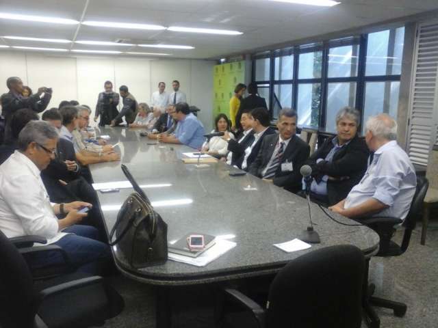 Reuni&atilde;o para discutir contrato entre hospital e prefeitura &eacute; adiada para segunda