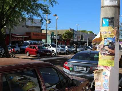 Prefeitura aumenta fiscalização para acabar com propaganda em postes