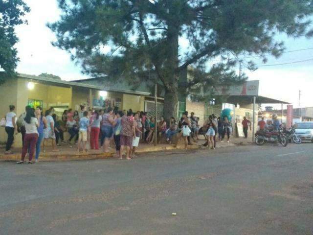 Confus&atilde;o em penitenci&aacute;ria tem preso no telhado e &ldquo;tiros de advert&ecirc;ncia&rdquo;