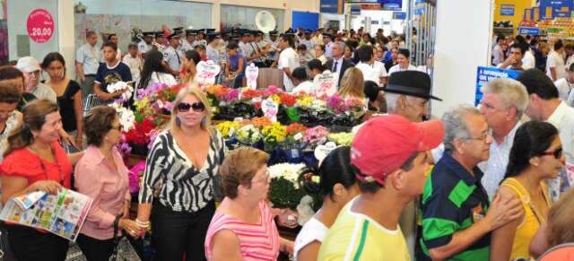  Comper investe em tr&acirc;nsito para fazer vingar loja na Joaquim Murtinho 