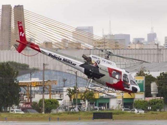 SP e Ex&eacute;rcito cedem helic&oacute;pteros para combate &agrave;s queimadas em MS