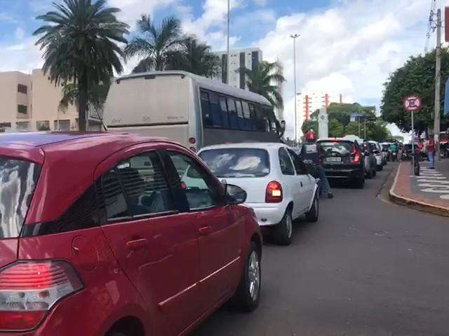 Para evitar tumulto em pontos com obras, motoristas devem se atentar aos desvios