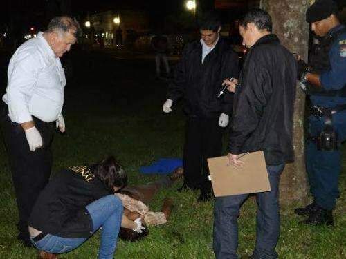  Rapaz de 25 anos &eacute; encontrado morto com ferimento na cabe&ccedil;a
