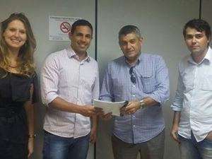 Prefeitura quer parceria com shopping para revitaliza&ccedil;&atilde;o de pra&ccedil;a
