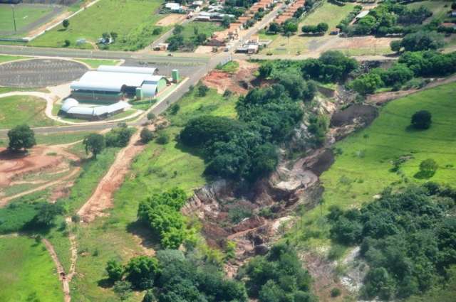 Ap&oacute;s seis meses, minist&eacute;rio libera R$ 6,1 milh&otilde;es para obra em cratera