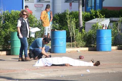 Mecânico morto em posto na Avenida Duque de Caxias foi atingido por 15 tiros