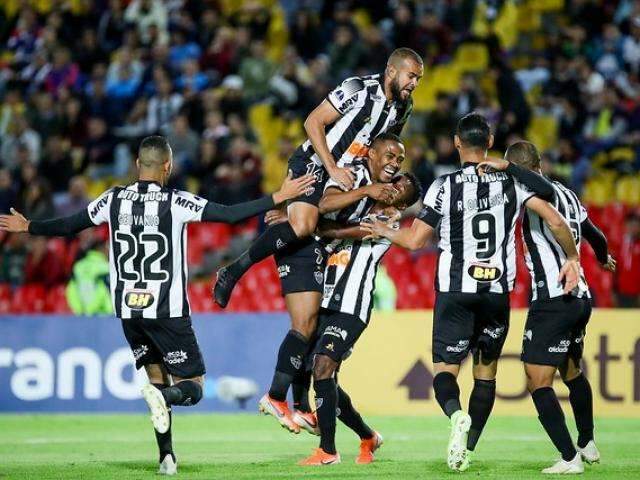 Atl&eacute;tico-MG garante vaga na semifinal com 3 a 1 sobre o La Equidad 