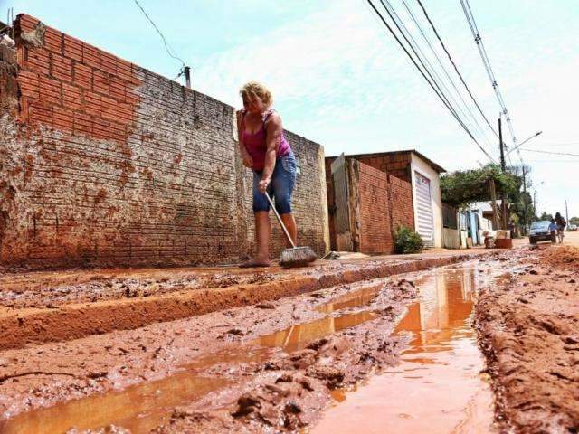 No Nova Lima, cadeirante precisou &ldquo;nadar&rdquo; para abrir porta do quarto 
