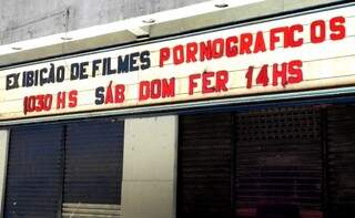 Fachada do cinema no Rio de Janeiro.