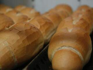 Quilo do pãozinho chega a quase R$ 14, segundo pesquisa do Procon (Foto: Arquivo)