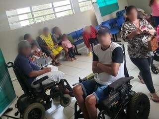 Crianças, cadeirantes e idosos não foram atendidos na UBSF Vila Fernanda. (Foto: Direto das Ruas)