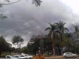 Tempo continua nublado em Ivinhema, onde chuva chega a quase 100 mm (Foto: Rafael/Ivinotícias)