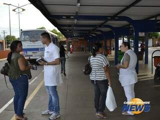 Ambulantes terão horários específicos para trabalhar nos terminais de ônibus da Capital. (Foto:Arquivo Campo Grande News) 