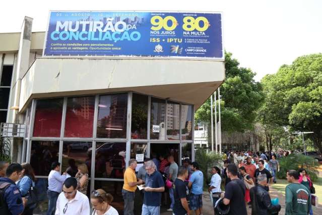 Espera por atendimento dobra no &uacute;ltimo dia do Mutir&atilde;o da Concilia&ccedil;&atilde;o