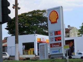 Pre&ccedil;o m&eacute;dio da gasolina acumula alta de 4,26% nas &uacute;ltimas 6 semanas em MS