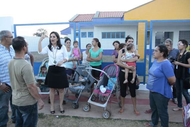 Moradores cobram abertura de Ceinf pronto h&aacute; 4 meses