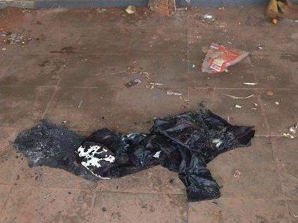 Morador de rua tem corpo queimado enquanto dormia em im&oacute;vel vazio