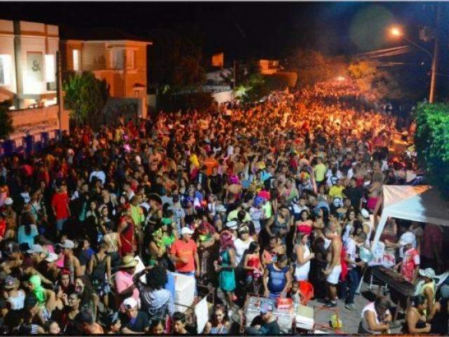Prefeitura garante R$ 240 mil para desfile de blocos oficiais no Carnaval
