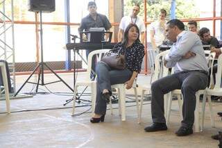Vereadores trocaram farpas durante Sessão Comunitária no Bairro Campo Novo (Foto: Cleber Gellio)