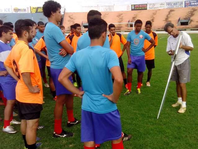 Mesmo sem atacante, Itapor&atilde; fecha grupo e est&aacute; pronto para Brasileir&atilde;o