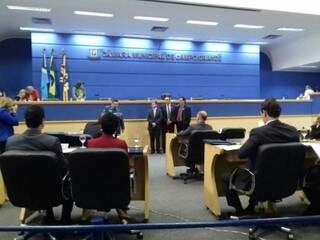 Sessão desta terça na Câmara Municipal (Foto: Mayara Bueno)