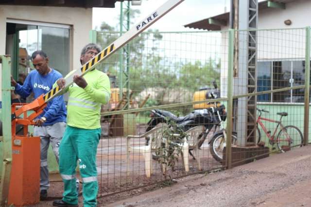 Juiz quer opini&atilde;o do MPE antes de decidir sobre fechamento do lix&atilde;o