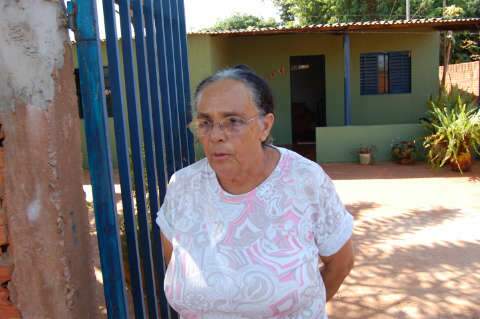 Preocupada com neto que levou mordida, av&oacute; alertou sobre morte de cachorro