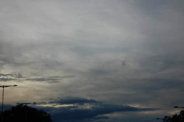  Meteorologia prev&ecirc; tempo nublado com chuva e trovoadas em MS