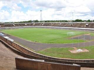 Estádio Morenão recebe amanhã confronto entre Comercial e Cene. (Foto: Luciano Muta)