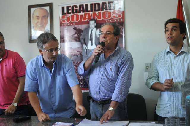 Sem Schimidt, PDT aposta no desgaste do PT para crescer em 2016