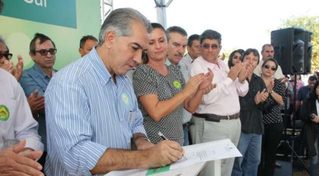 Governador libera R$ 894 mil para revitalizar 22 km de asfalto