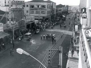 Rua 14 de julho na década de 1950 (foto: arquivo/ Roberto Higa)