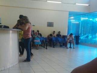 Pacientes reclamam de demora no atendimento e falta de m&eacute;dicos nas UPAs