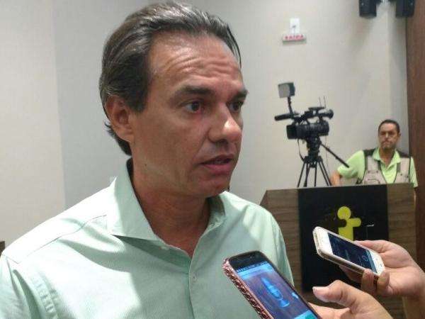 Prefeito se re&uacute;ne com empres&aacute;rios e vai a posse da presid&ecirc;ncia do TJMS