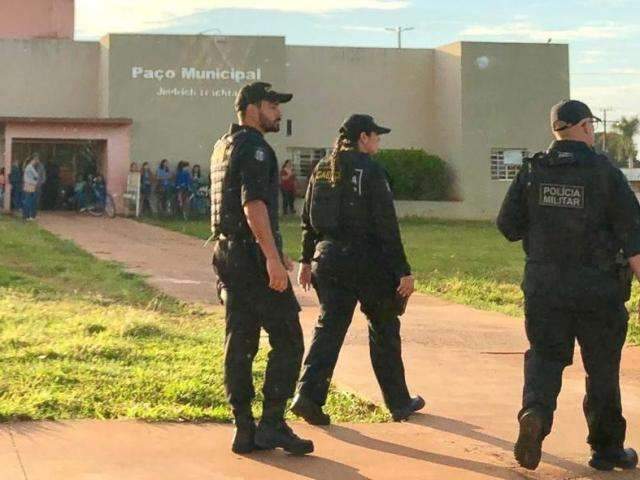 Gaeco faz buscas em resid&ecirc;ncias e na Prefeitura de Bataypor&atilde;