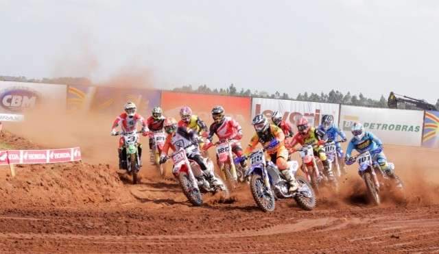 Wellington Garcia vence MX1 de Motocross em Campo Grande