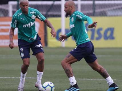Em feriado com 4 jogos, Palmeiras recebe o Ceará para pressionar o líder