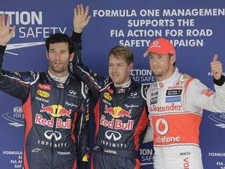 Webber, Vetel e Button irão largar na frente no circuito de Suzuka na madrugada deste domingo (Foto: AP)