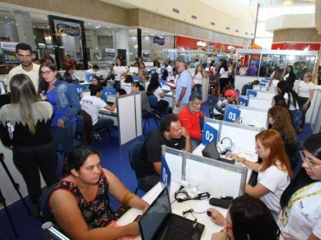 Ultimo dia de feira da habita&ccedil;&atilde;o ter&aacute; sorteios de casas e subs&iacute;dios 