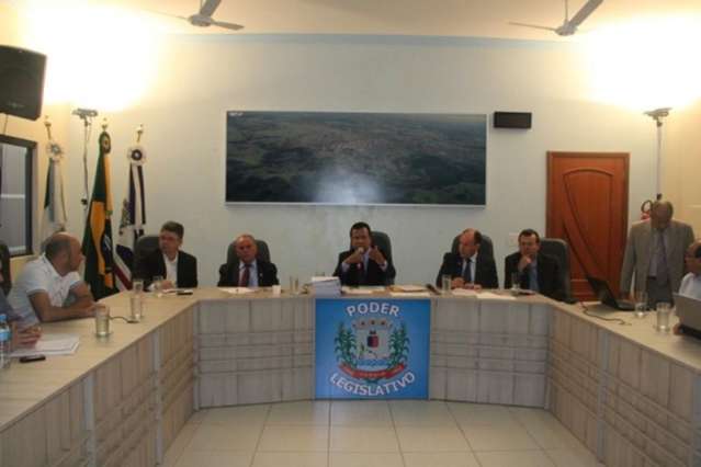 CPI da Sa&uacute;de encontra falta de m&eacute;dicos e recursos em visita a Jardim