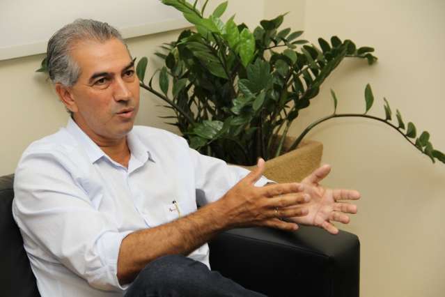 Reinaldo planeja realizar fus&atilde;o e diminuir secretarias no governo