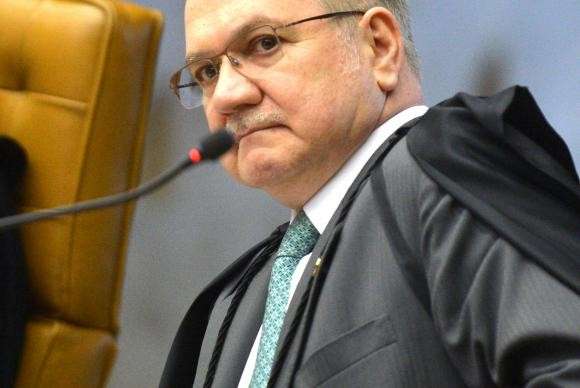 Fachin decide que Senado deve seguir decis&atilde;o da C&acirc;mara sobre impeachment