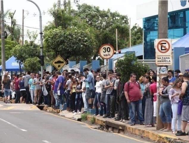 Ausentes nas provas do Encceja 2018 devem-se justificar em abril 
