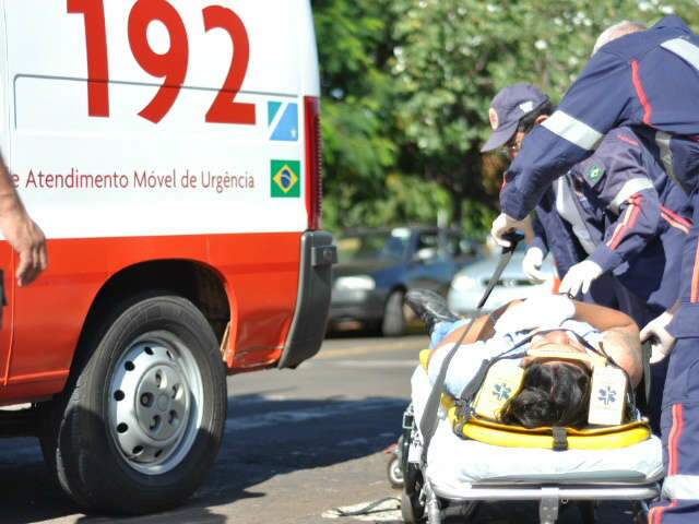  Acidente entre carro e motociclista deixa um ferido